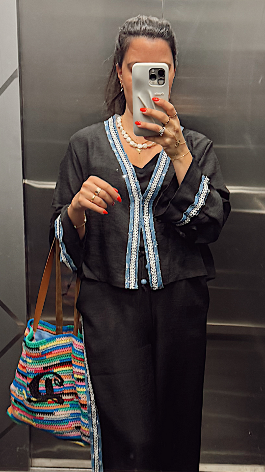 Kot Şeritli Siyah Gömlek