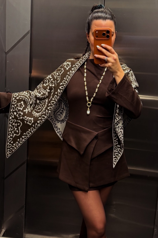 Çift Taraflı Desenli Triko Şal