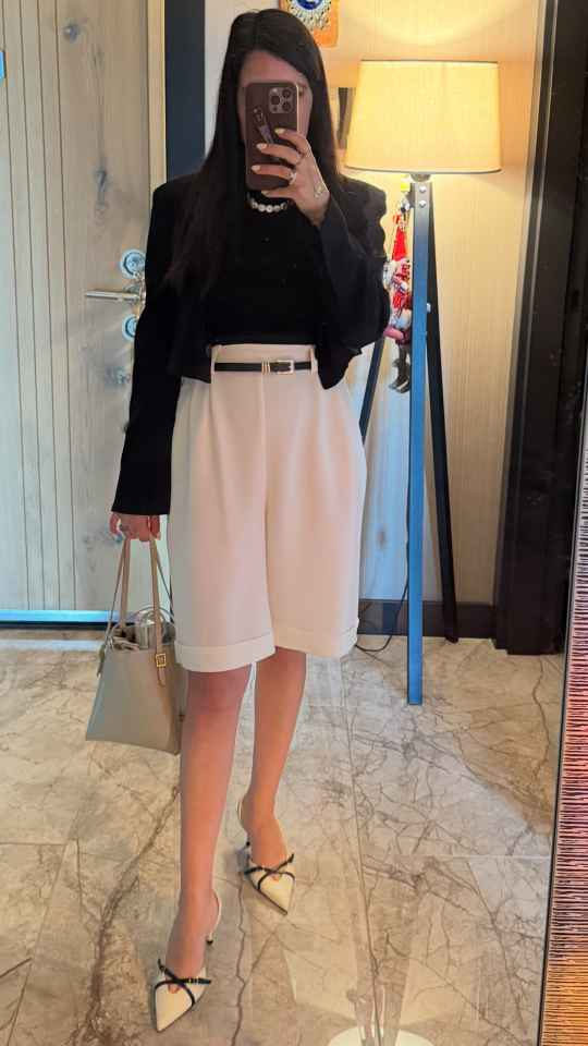 Kemerli Siyah-Beyaz Marka Model Bermuda Tulum