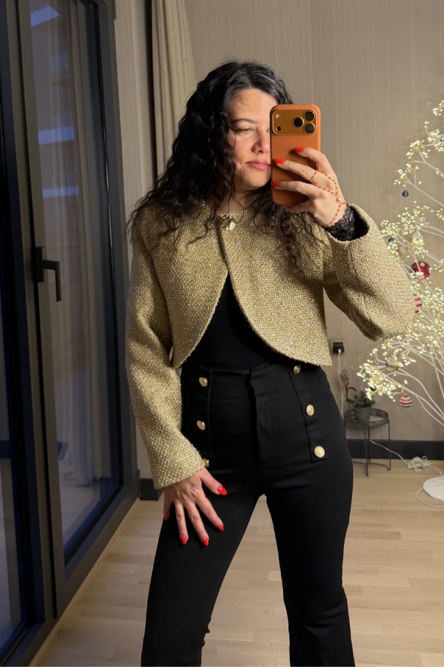 Gold Düğmeli Crop Tüvit Ceket