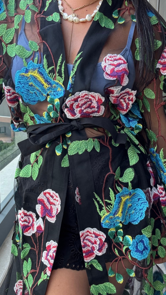 Çiçek İşlemeli Marka Tül Kimono