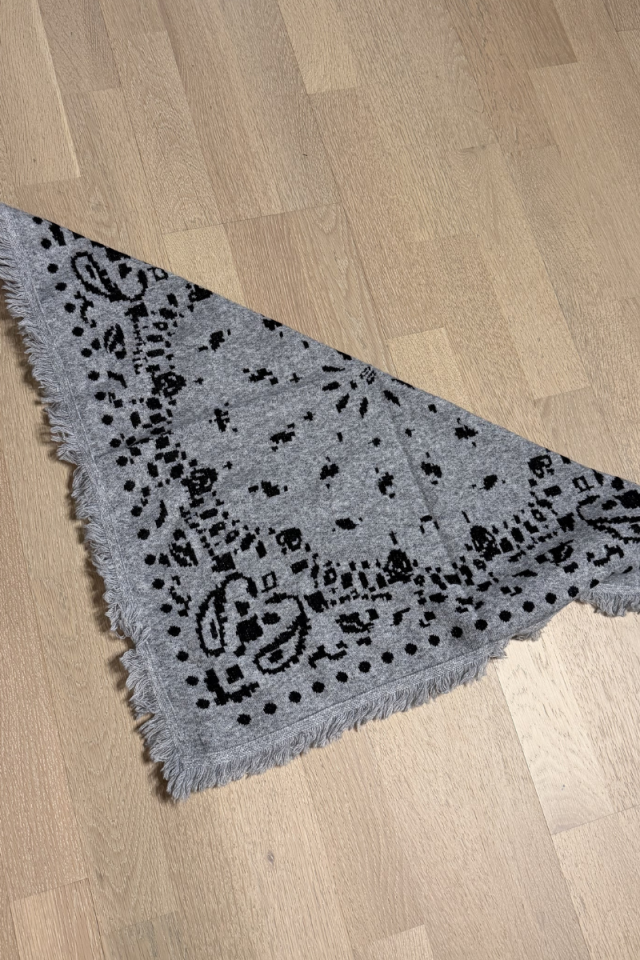 Gri-Siyah Desenli Triko Şal-Küçük Boy