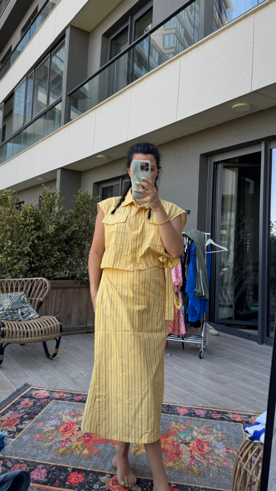 Sarı Çizgili Tasarım Marka Model Çizgili Elbise