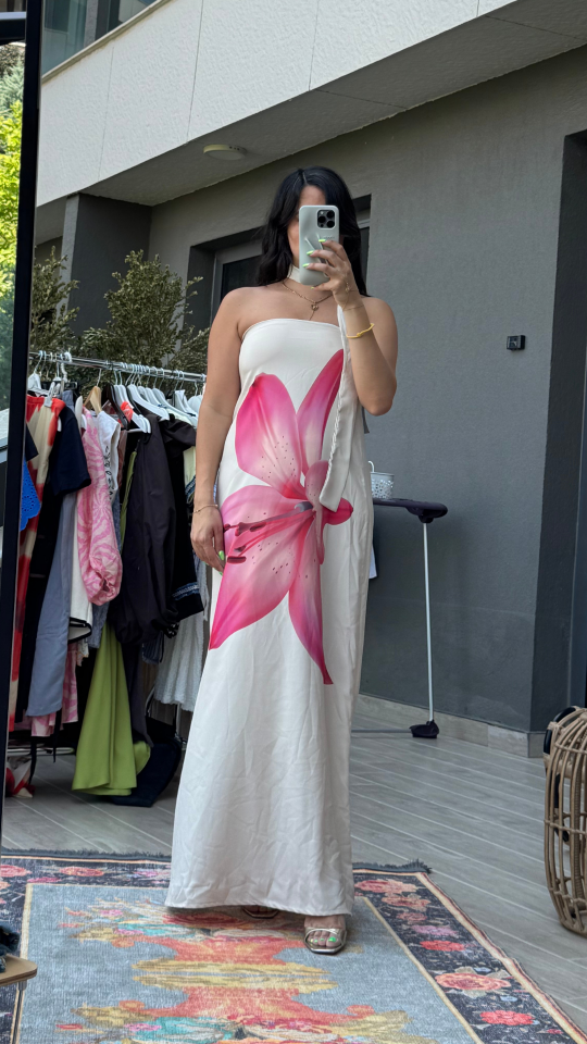 Çiçek Desenli Fularlı Straplez Elbise