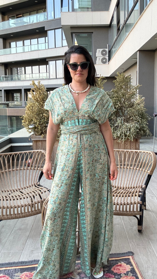 Sırt Dekolteli Etnik Desenli Tulum