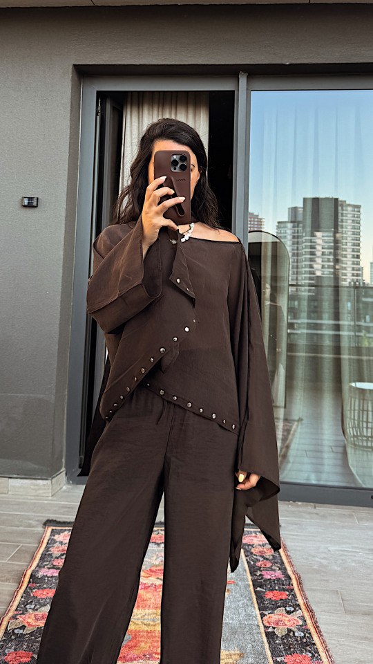 Zımbalı Bluz Pantolon Takım Koyu Kahve