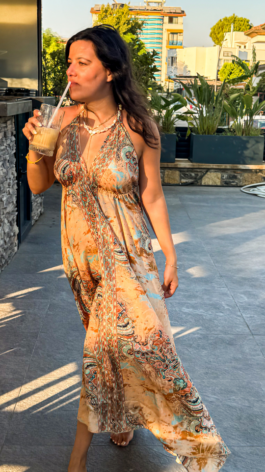 Sırt Dekolteli İşlemeli Somon Turkuaz İthal Elbise