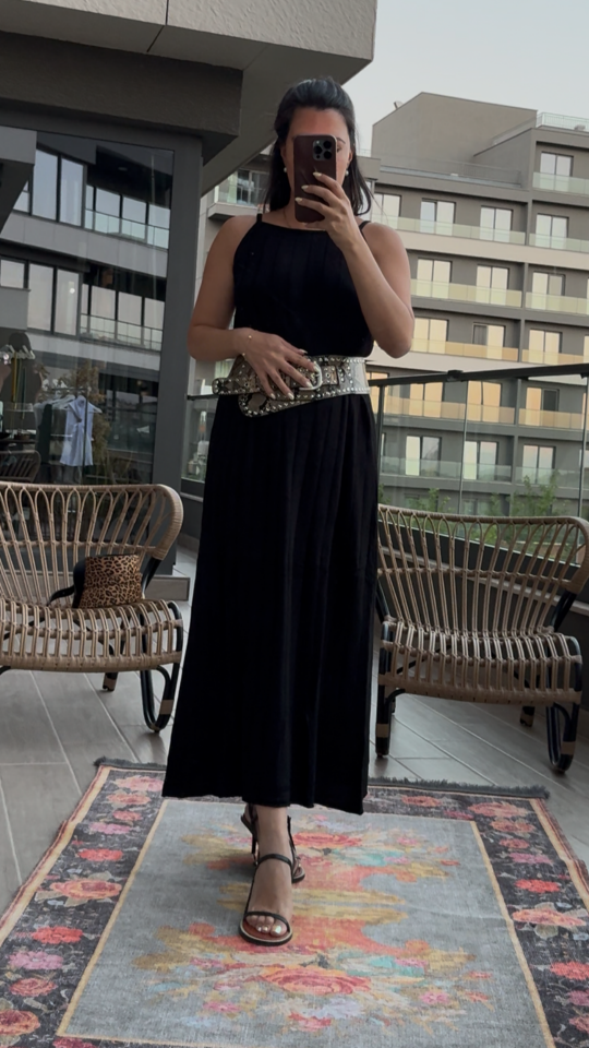 Siyah Uzun Triko Elbise