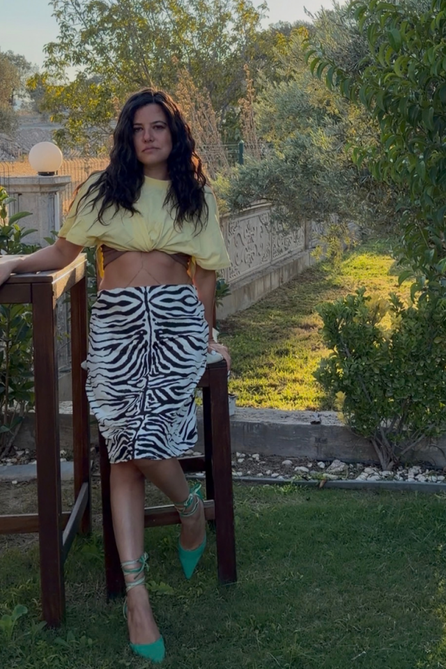 Siyah-Ekru Zebra Desenli Etek
