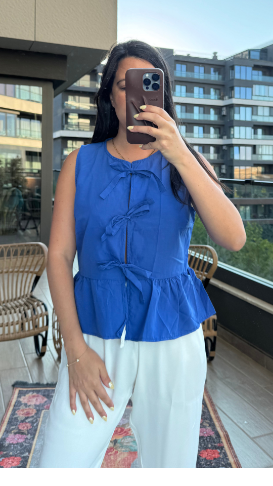 Saks Mavisi Önden Bağlamalı Bluz