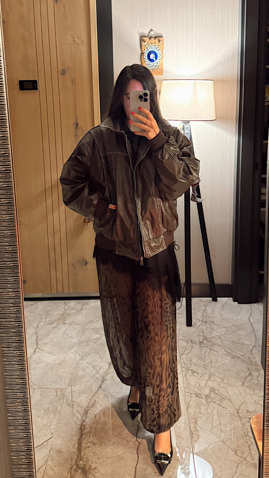 Kahverengi Dikiş Detaylı Astarlı Deri Ceket