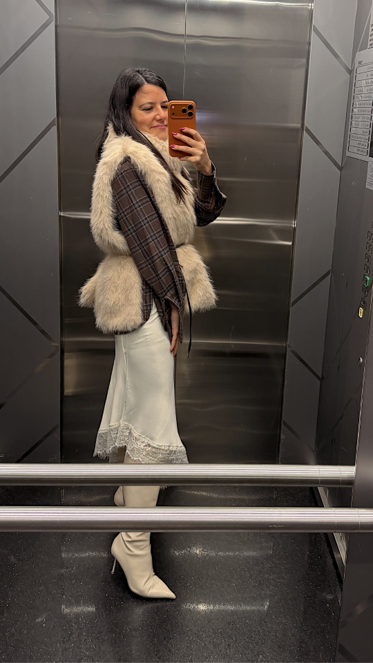 Dantel Detaylı Saten Etek Beyaz