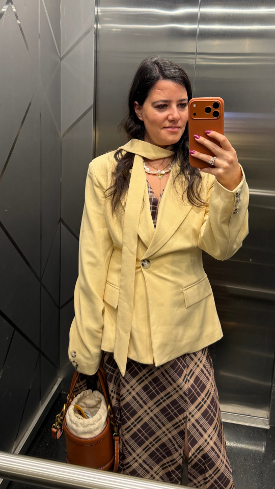 Sarı Fularlı Blazer Ceket