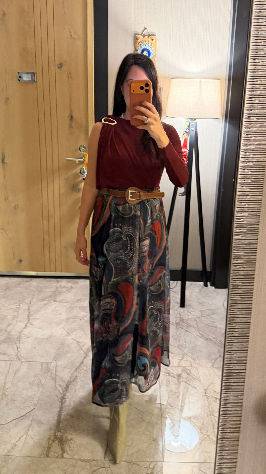 Tokalı Tek Kollu Tasarım Bluz Mürdüm